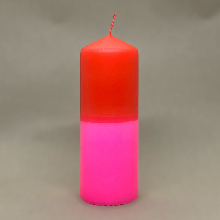 Stumpenkerze in Rot und Neonpink